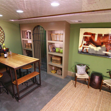 HGTV / DIY Network's Elbow Room Season 1