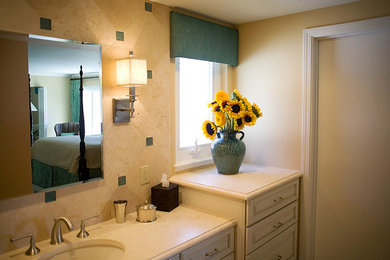 Elegant bathroom photo in San Francisco
