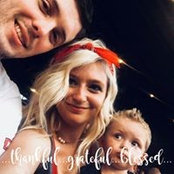 Gabrielle Thomas's photo