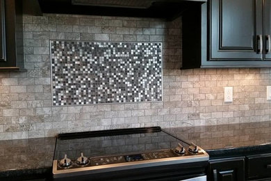 Kitchen photo in Cincinnati