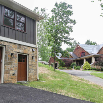 Custom Home Build: Carriage House with Rustic Charm and Modern Amenities in Midd