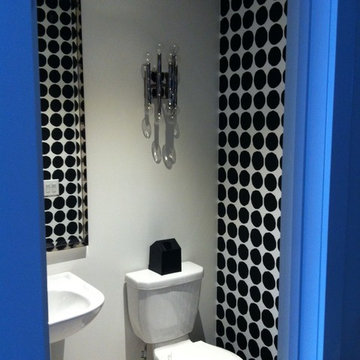 NewWall Installation: Pienet Kivet Wallpaper