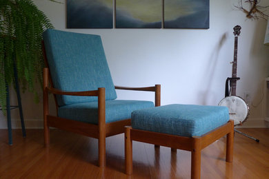Mid century chair Reupholstery