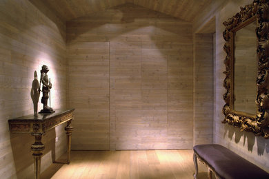 Cottage chic entryway photo in Milan
