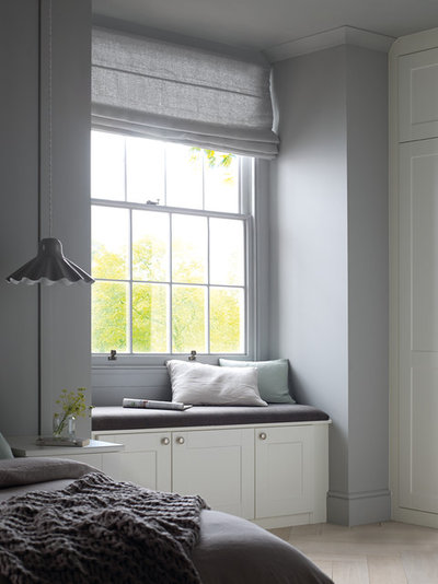 Traditional  by Sharps Bedrooms