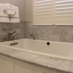 Black and gray striped contemporary bathroom - Contemporary - Bathroom