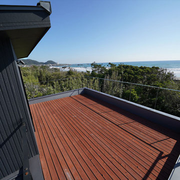 EMI BEACH GARAGE HOUSE