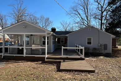 3 Seasons room with covered and open deck