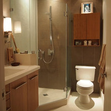 bathroom guest/hallway