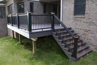 Deck - contemporary deck idea in Baltimore