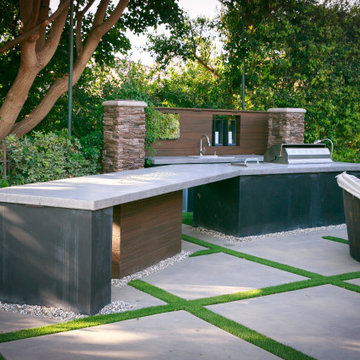 Outdoor Kitchen
