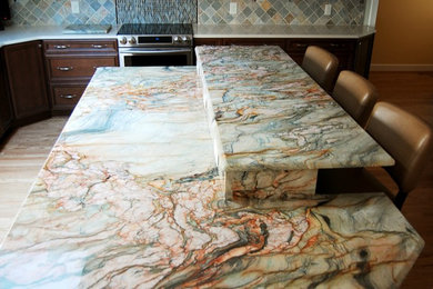 Transitional kitchen photo in Raleigh