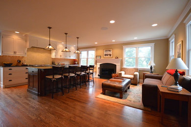 Dining room - traditional dining room idea in New York