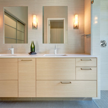 Golder River Buddha Master Bath