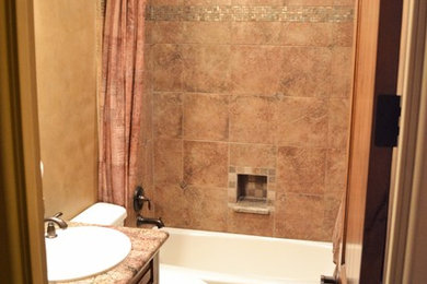 Bathroom - traditional bathroom idea in Phoenix