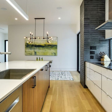 Two-Toned High Gloss Kitchen with Wood