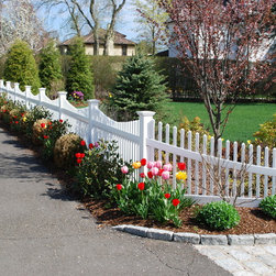 Vinyl Fences - Home Fencing And Gates