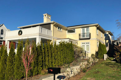 Elegant home design photo in Seattle