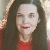 Lynda Hinkle's photo