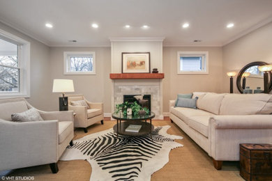 Living room photo in Chicago