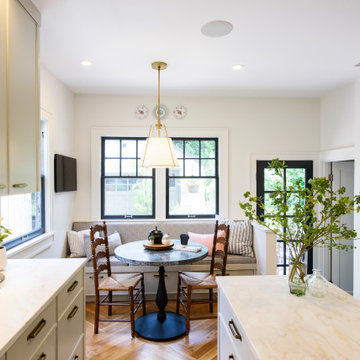 A Kitchen that blends Classic Styling with Modern Functionality