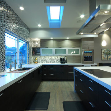 High-Tech Kitchen & Great Room - Bellevue, WA