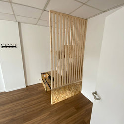 Estrade pour salon de beaut&eacute; - Assistive Furniture