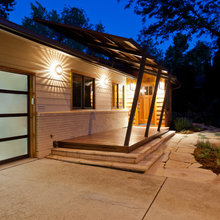 Exterior/ Patio w cover / Paint