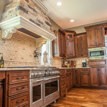 Mount Pleasant, Iowa - Traditional Kitchen