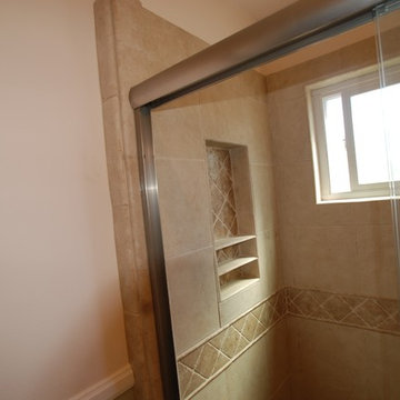 Travertine Shower & Border Row & Pedestal Sink