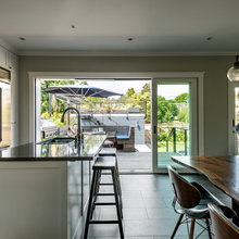 Pool/Outdoor