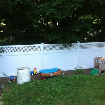 Vinyl Board and Lattice top fence