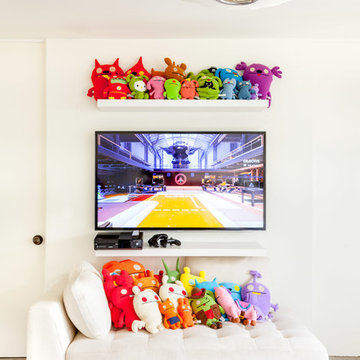 ZUMA: Boy's Room