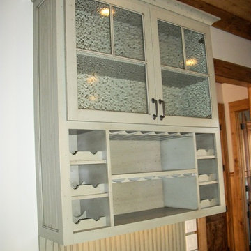 Hampton Estates Eased Borders Hutch