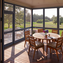 corner sunroom patio