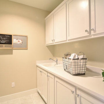 SummerHill Homes Lofts, Offices & Laundry Rooms: Saratoga Lane Residence 2 Laund