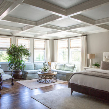 Casual Elegant Residence: Bedroom