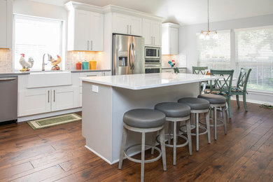 Example of a mid-sized transitional kitchen design in Dallas