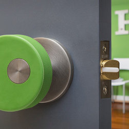 ModKnobs.com Puck Pivot doorknob set - Doorknobs