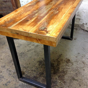 Up and Down Harvest Table