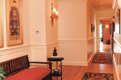 Hallway - traditional hallway idea in San Francisco