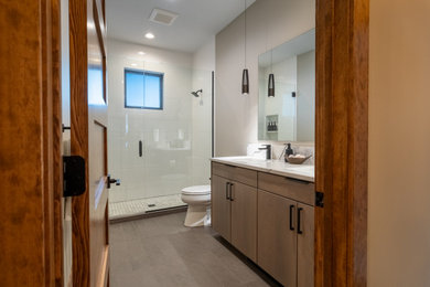 Minimalist bathroom photo in Seattle