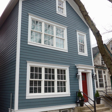 Chicago, IL 60614 Exterior Siding Remodel in Evening Blue Hardie