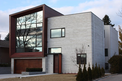 Minimalist exterior home photo in Toronto