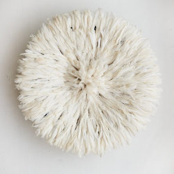 Nomad Tribe - TRADITIONAL AFRICAN FEATHERED HEADDRESS WHITE - Wall Decor