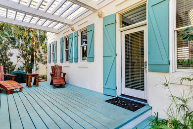 Inspiration for a tropical deck remodel in Miami