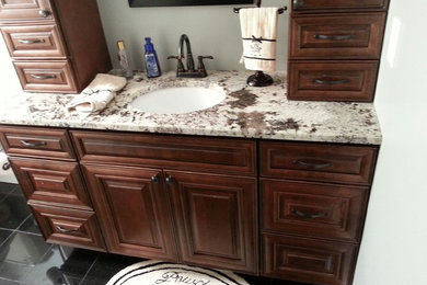 Example of a classic bathroom design in Philadelphia
