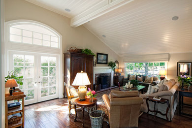 Elegant living room photo in Orange County