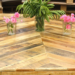 Chevron design Pallet table and bench - Dining Tables