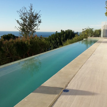 Pacific Palisades Infinity Pool